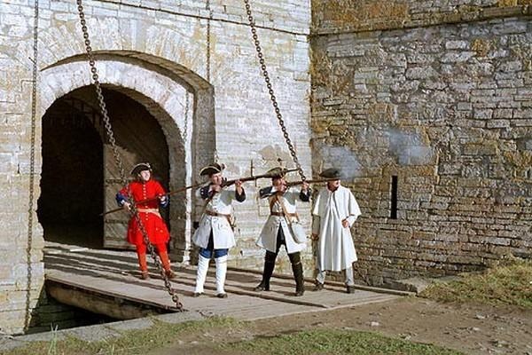 Иллюстрация к книге — Тайны петербургских крепостей. Шлиссельбургская пентаграмма [i_032.jpg]