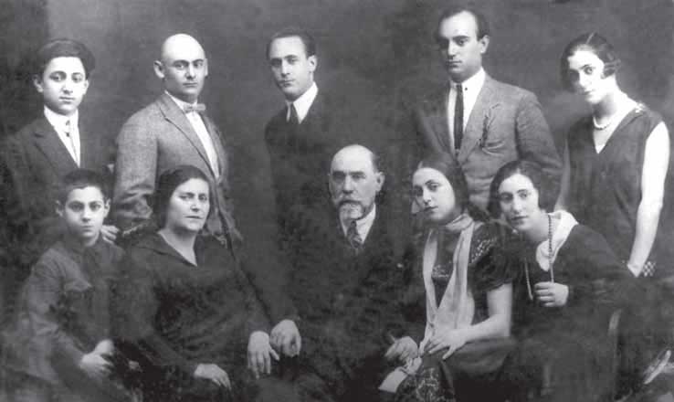 Иллюстрация к книге — Суламифь. Фрагменты воспоминаний [i_012.jpg]