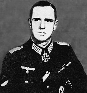 Иллюстрация к книге — Проклятые легионы. Изменники Родины на службе Гитлера [i_003.jpg]