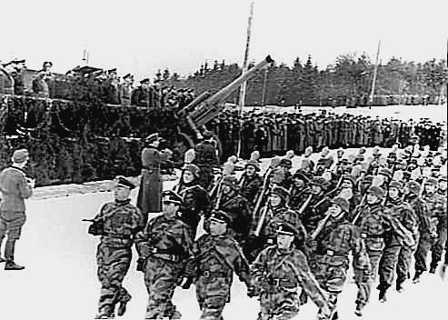 Иллюстрация к книге — Проклятые легионы. Изменники Родины на службе Гитлера [i_047.jpg]