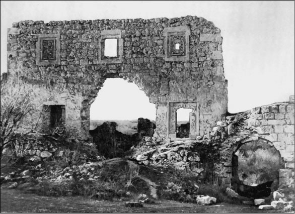 Иллюстрация к книге — Крымская империя. От ханства до Новороссии [i_007.jpg]