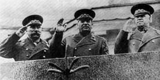 Иллюстрация к книге — Победоносец Сталин. Генералиссимус в Великой Отечественной войне [_233.jpg]