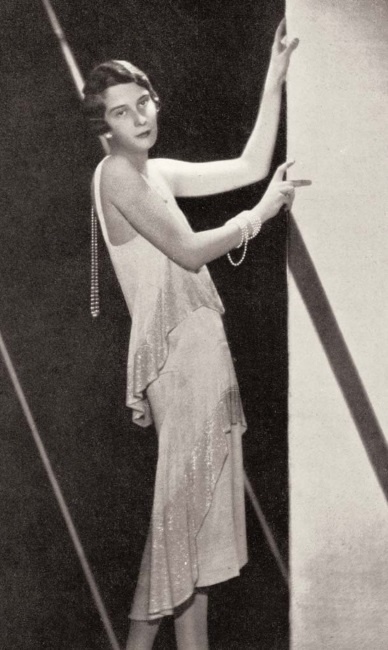 Иллюстрация к книге — Молодые и красивые. Мода двадцатых годов [i_272.jpg]