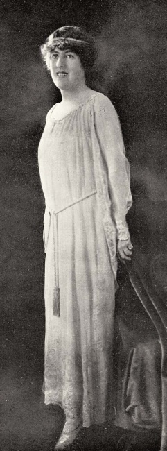 Иллюстрация к книге — Молодые и красивые. Мода двадцатых годов [i_313.jpg]