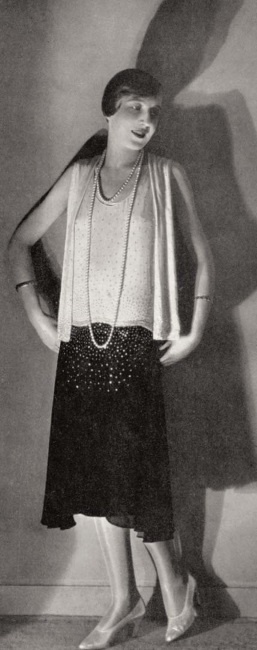 Иллюстрация к книге — Молодые и красивые. Мода двадцатых годов [i_396.jpg]