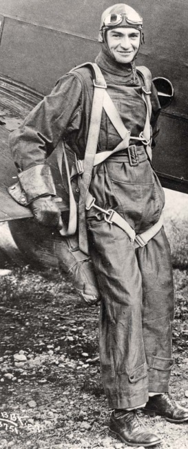 Иллюстрация к книге — Молодые и красивые. Мода двадцатых годов [i_440.jpg]