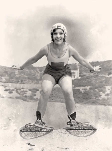 Иллюстрация к книге — Молодые и красивые. Мода двадцатых годов [i_465.jpg]