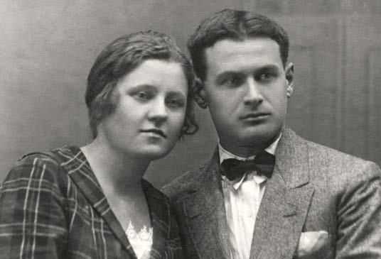 Иллюстрация к книге — Молодые и красивые. Мода двадцатых годов [i_562.jpg]