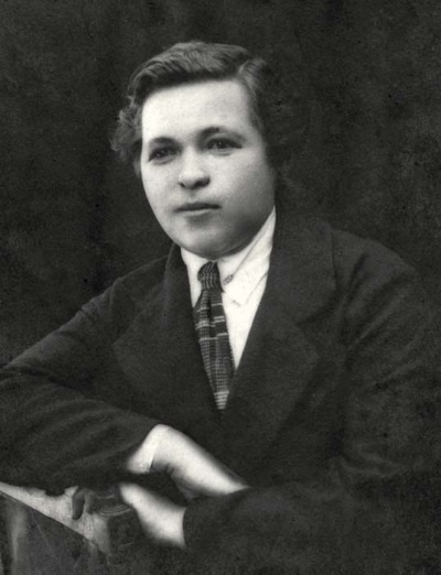 Иллюстрация к книге — Молодые и красивые. Мода двадцатых годов [i_607.jpg]