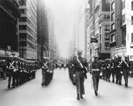 Иллюстрация к книге — Дональд Трамп. Кошмар неоконов или тонкая игра элит [i_020.jpg]