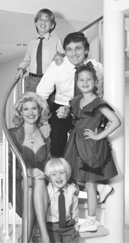 Иллюстрация к книге — Дональд Трамп. Кошмар неоконов или тонкая игра элит [i_029.jpg]