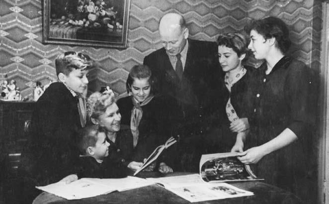 Иллюстрация к книге — Воин эпохи Смерша [i_009.jpg]