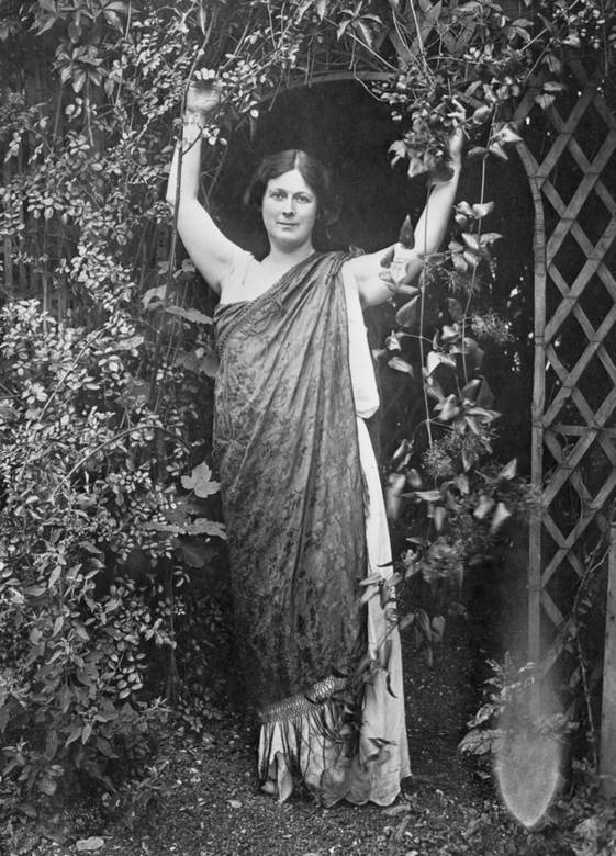 Иллюстрация к книге — 100 великих мастеров балета [i_068.jpg]