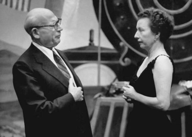 Иллюстрация к книге — 100 великих мастеров балета [i_078.jpg]