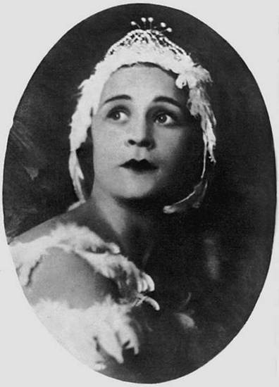 Иллюстрация к книге — 100 великих мастеров балета [i_092.jpg]