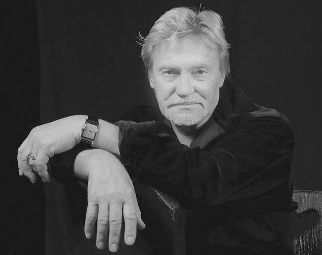 Иллюстрация к книге — 100 великих мастеров балета [i_123.jpg]