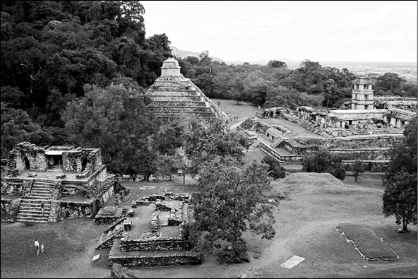 Иллюстрация к книге — 100 великих чудес света [i_034.jpg]