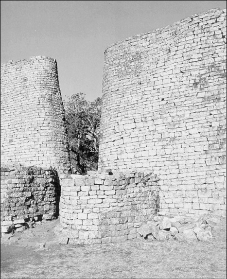 Иллюстрация к книге — 100 великих чудес света [i_056.jpg]