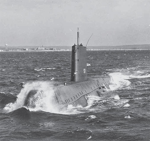 Иллюстрация к книге — 100 великих загадок истории флота [i_034.jpg]