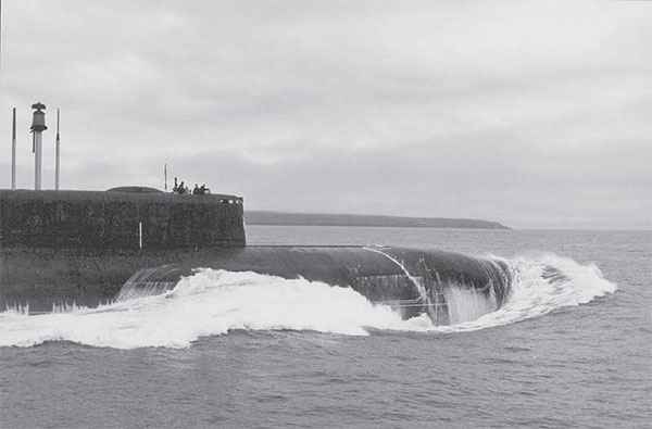 Иллюстрация к книге — 100 великих загадок истории флота [i_092.jpg]