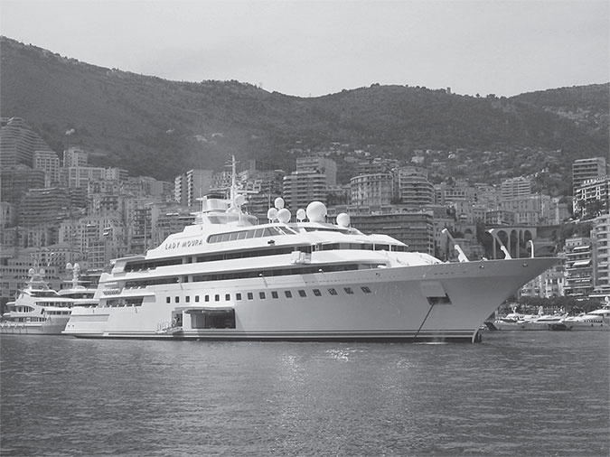 Иллюстрация к книге — 100 великих загадок истории флота [i_098.jpg]