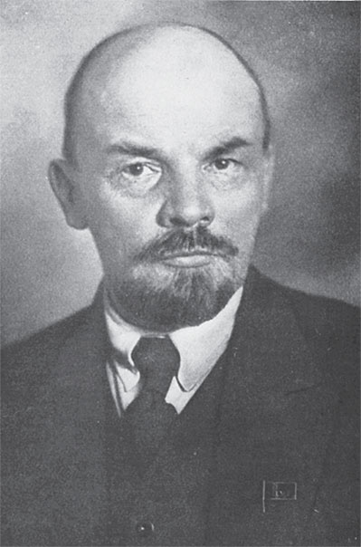 Иллюстрация к книге — 100 великих гениев [i_018.jpg]