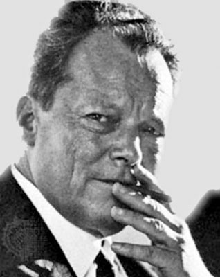 Иллюстрация к книге — 100 великих дипломатов [i_095.jpg]