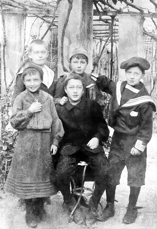 Иллюстрация к книге — Марина Цветаева. Беззаконная комета [i_012.jpg]