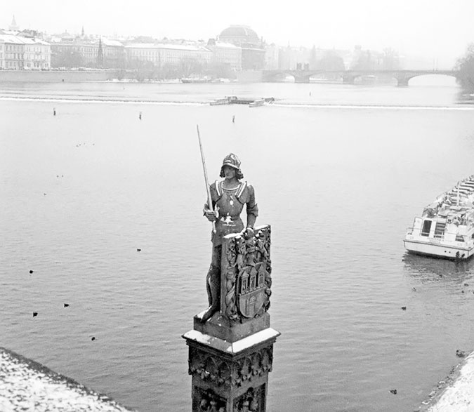 Иллюстрация к книге — Марина Цветаева. Беззаконная комета [i_139.jpg]