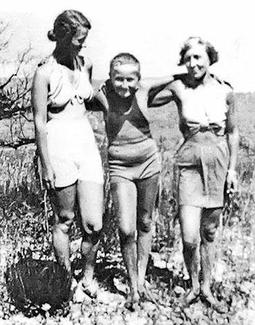 Иллюстрация к книге — Марина Цветаева. Беззаконная комета [i_235.jpg]