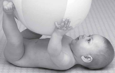 Иллюстрация к книге — PEKiP. Игра и движение. Более 100 развивающих игр для детей первого года жизни [i_038.jpg]