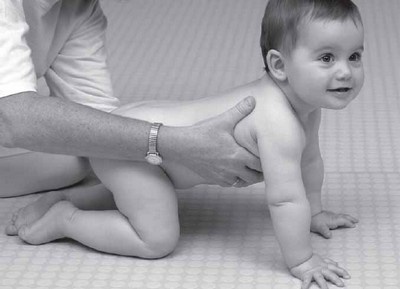 Иллюстрация к книге — PEKiP. Игра и движение. Более 100 развивающих игр для детей первого года жизни [i_067.jpg]