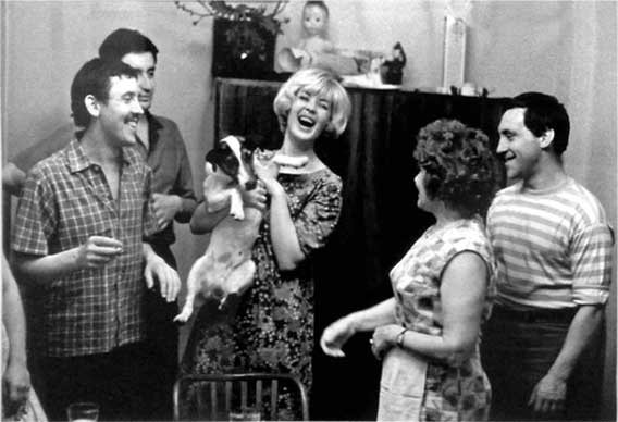 Иллюстрация к книге — Я лечила Высоцкого [i_040.jpg]