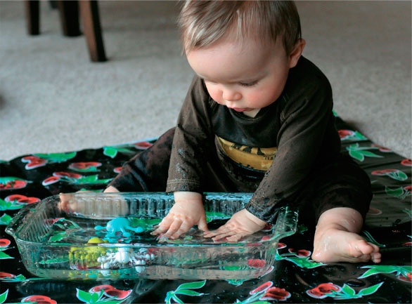 Иллюстрация к книге — Дома весело! Развивающие игры для самых маленьких [i_004.jpg]