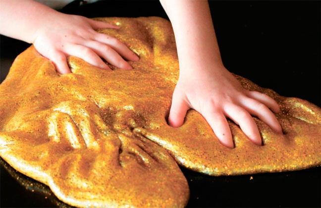 Иллюстрация к книге — Дома весело! Развивающие игры для самых маленьких [i_016.jpg]