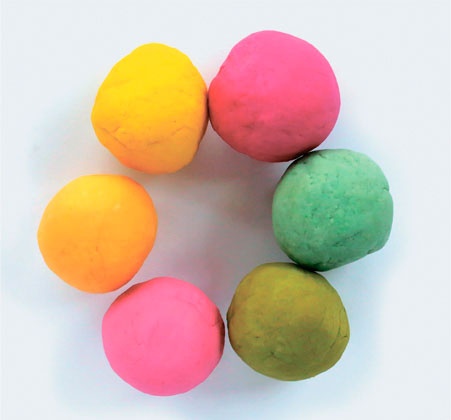 Иллюстрация к книге — Дома весело! Развивающие игры для самых маленьких [i_047.jpg]