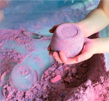 Иллюстрация к книге — Дома весело! Развивающие игры для самых маленьких [i_060.jpg]