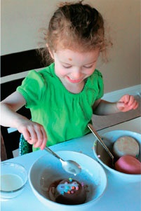 Иллюстрация к книге — Дома весело! Развивающие игры для самых маленьких [i_065.jpg]