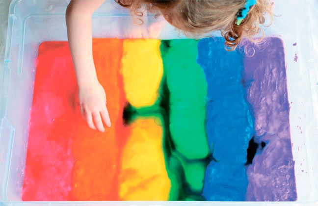 Иллюстрация к книге — Дома весело! Развивающие игры для самых маленьких [i_079.jpg]