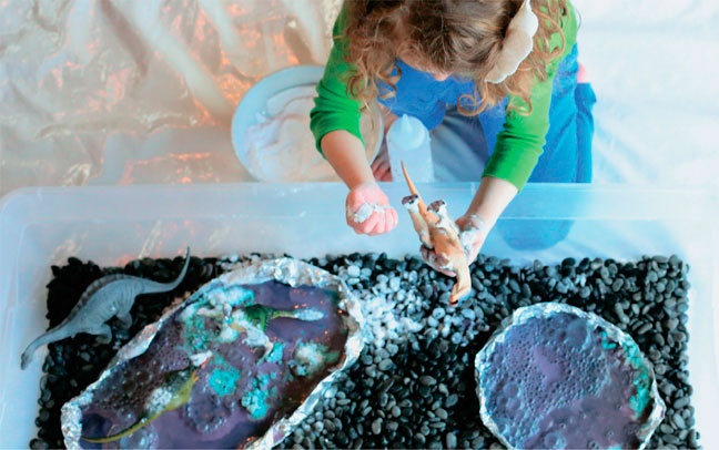 Иллюстрация к книге — Дома весело! Развивающие игры для самых маленьких [i_151.jpg]