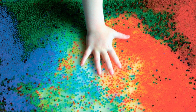 Иллюстрация к книге — Дома весело! Развивающие игры для самых маленьких [i_169.jpg]