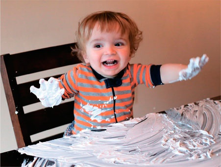 Иллюстрация к книге — Дома весело! Развивающие игры для самых маленьких [i_188.jpg]