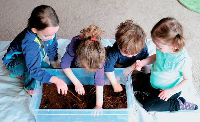 Иллюстрация к книге — Дома весело! Развивающие игры для самых маленьких [i_193.jpg]