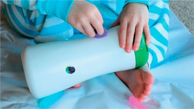 Иллюстрация к книге — Дома весело! Развивающие игры для самых маленьких [i_241.jpg]