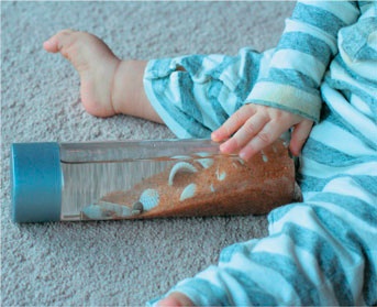 Иллюстрация к книге — Дома весело! Развивающие игры для самых маленьких [i_251.jpg]