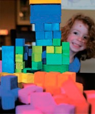 Иллюстрация к книге — Дома весело! Развивающие игры для самых маленьких [i_265.jpg]