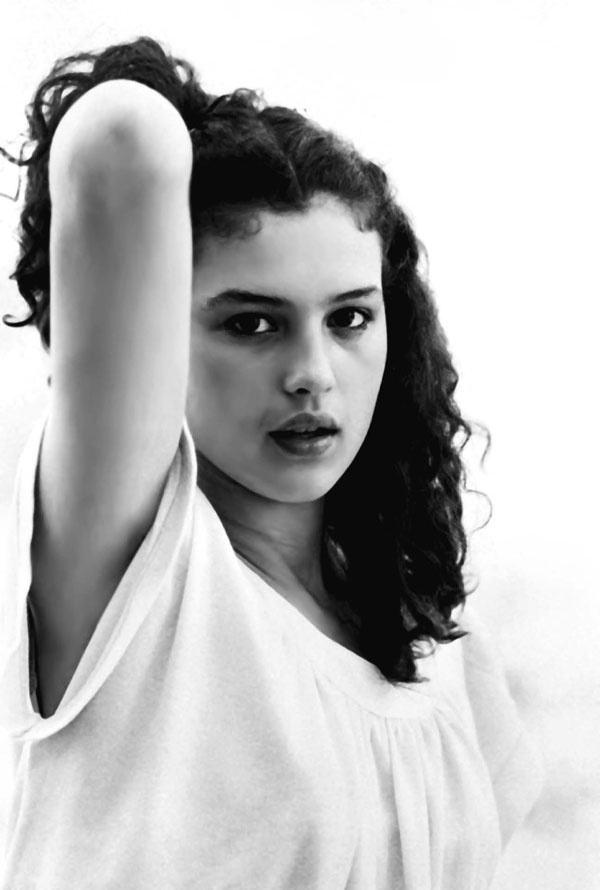 Иллюстрация к книге — Моника Беллуччи. Кто простит мне мою красоту [i_008.jpg]