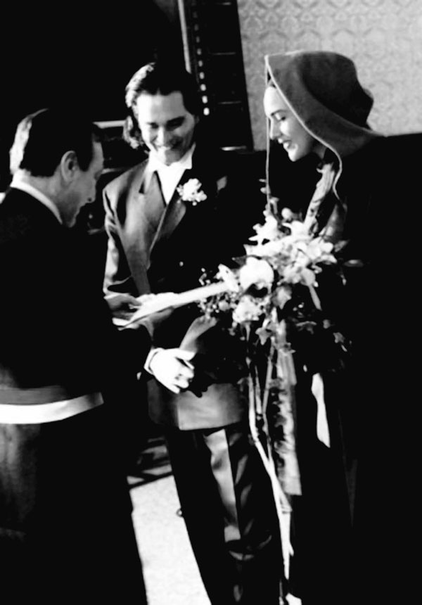 Иллюстрация к книге — Моника Беллуччи. Кто простит мне мою красоту [i_033.jpg]