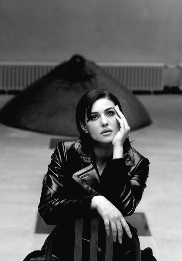 Иллюстрация к книге — Моника Беллуччи. Кто простит мне мою красоту [i_054.jpg]