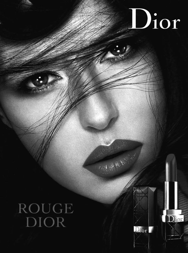 Иллюстрация к книге — Моника Беллуччи. Кто простит мне мою красоту [i_070.jpg]